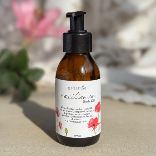 Body oil by Gesalfde in a glass pump bottle, promoting skin nourishment and self-care.