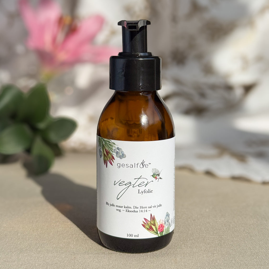 Body oil by Gesalfde in a glass pump bottle, promoting skin nourishment and self-care.